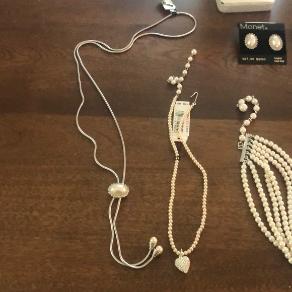 Jewelry - Picture 5 of 5